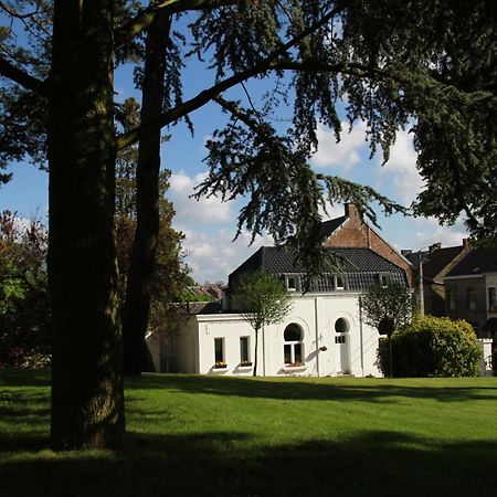 Gite De La Conciergerie Du Cheval Blanc Luttre Exterior photo