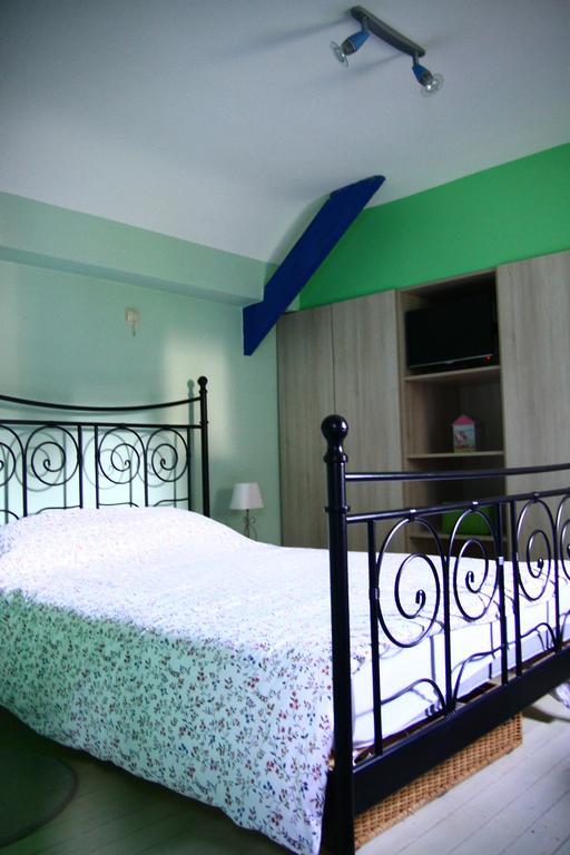 Gite De La Conciergerie Du Cheval Blanc Luttre Room photo